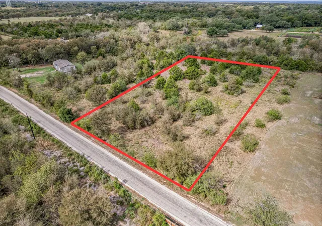 Photo 1 of Land for sale at 271 Crooked Rd, Dale, TX 78616 | MLS# 5969466 | Listing updated on 2026-10-20