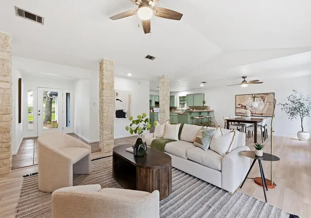 Photo 3 of Single family home for sale at 600 Meadow Oaks Dr, Dripping Springs, TX 78620 | MLS# 7041949 | Listing updated on 2026-10-28