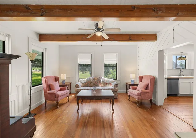 Photo 4 of Single family home for sale at 537 Fm 2436, La Grange, TX 78945 | MLS# 6533222 | Listing updated on 2026-09-25