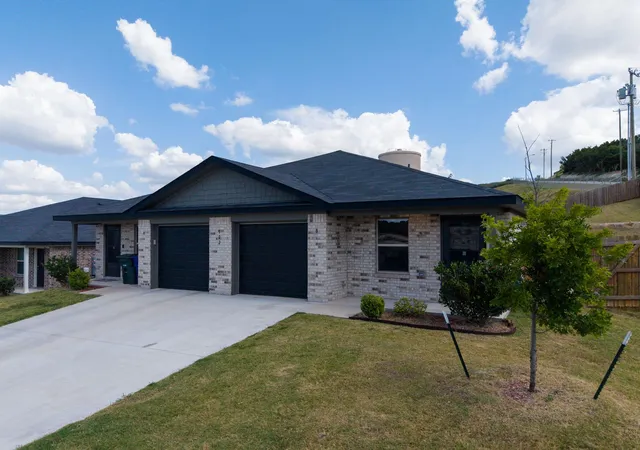 1st image of 102 Lost Trl, Copperas Cove, TX 76522 | MLS# 5930248