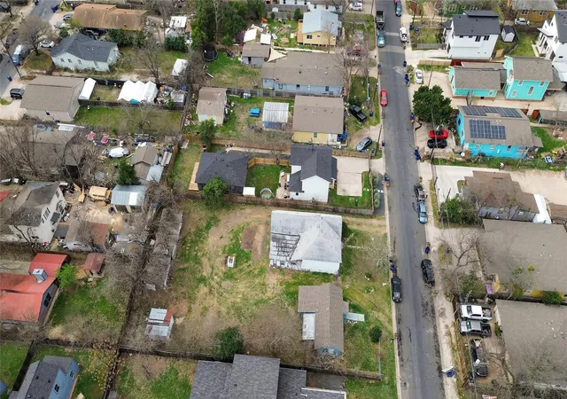 Photo 17 of Single family home for sale at 6919 Carver Ave, Austin, TX 78752 | MLS# 7485856 | Listing updated on 2026-09-03