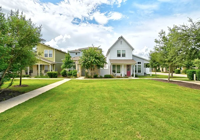 Listing Photo 5 - Condo for sale in building located at 7903 Sutcliffe Dr, Austin, TX 78744
