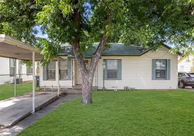 2nd image of 803 E Avenue G Ave, Killeen, TX 76541 | MLS# 9856106
