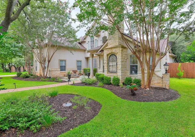 Photo 2 of Single family home for sale at 507 Champions Dr, Georgetown, TX 78628 | MLS# 7426008 | Listing updated on 2026-08-21