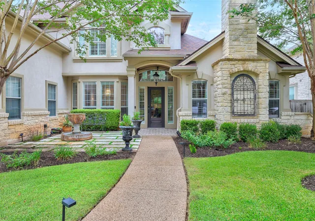 Photo 3 of Single family home for sale at 507 Champions Dr, Georgetown, TX 78628 | MLS# 7426008 | Listing updated on 2026-08-21