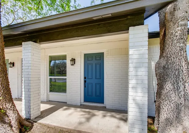 Photo 2 of Sale Pending at 312 W William Cannon Dr #A & B, Austin, TX 78745 | MLS# 9492040 | Listing updated on 2026-09-01