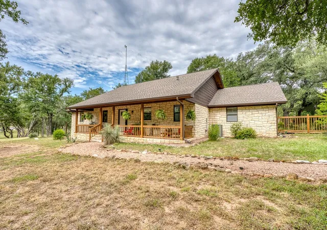 3rd image of 600 Avenida Serena, Marble Falls, TX 78654 | MLS# 1267415