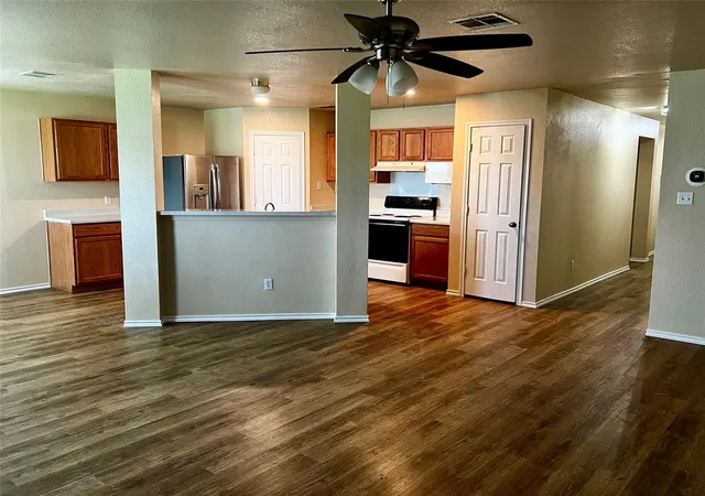Photo 3 of Single family home for sale at 111 Sylvan St, Hutto, TX 78634 | MLS# 1107131 | Listing updated on 2026-07-24