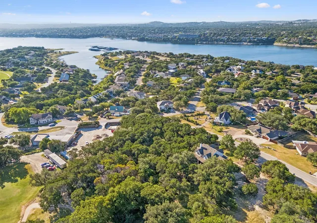 4th image of 19047 Venture Dr, Lago Vista, TX 78645 | MLS# 5060766