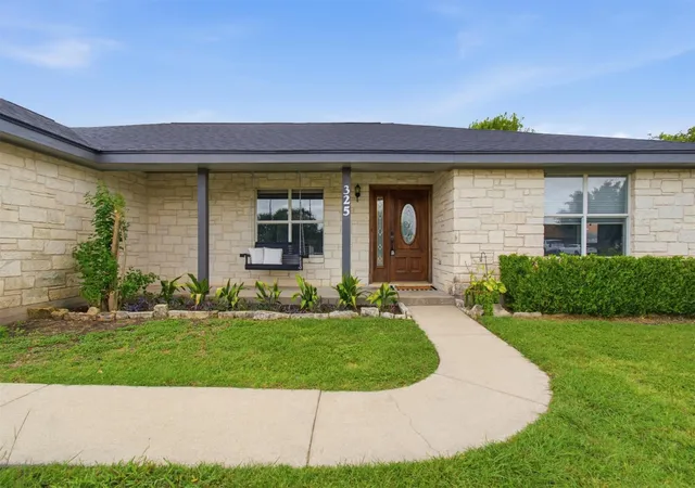 Photo 3 of Single family home for sale at 325 Meadow Valley Loop, Jarrell, TX 76537 | MLS# 9307944 | Listing updated on 2026-09-20