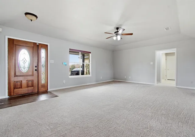Photo 3 of Single family home for sale at 325 Meadow Valley Loop, Jarrell, TX 76537 | MLS# 9307944 | Listing updated on 2026-09-20