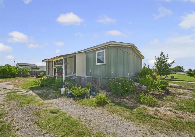 2nd image of 5904 Fm 621, Martindale, TX 78655 | MLS# 6077410