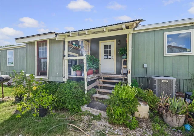 3rd image of 5904 Fm 621, Martindale, TX 78655 | MLS# 6077410