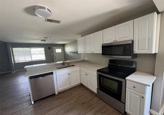 Photo 2 of Sale Pending at 6703 Galindo St, Austin, TX 78741 | MLS# 2795285 | Listing updated on 2026-08-09