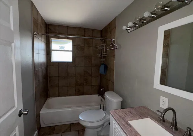 Photo 9 of Sale Pending at 6703 Galindo St, Austin, TX 78741 | MLS# 2795285 | Listing updated on 2026-08-09