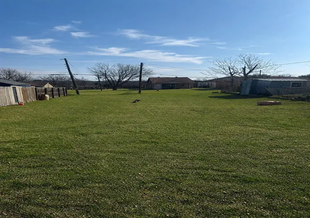 3rd image of 708 Washburn St, Taylor, TX 76574 | MLS# 9035837