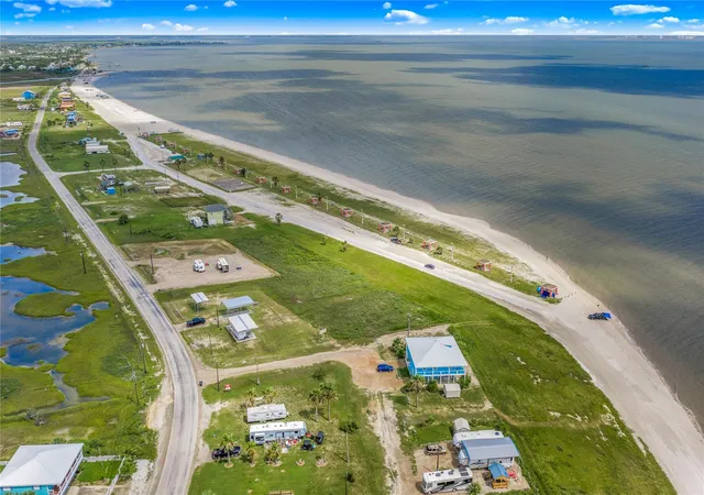1st image of Tbd Promenade & 17th St, Port Lavaca, TX 77979 | MLS# 9095527