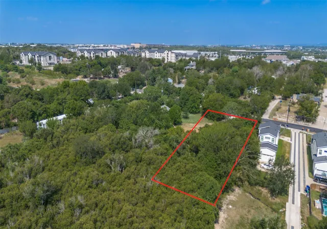 4th image of 2305 Thrasher Ln, Austin, TX 78741 | MLS# 5238512