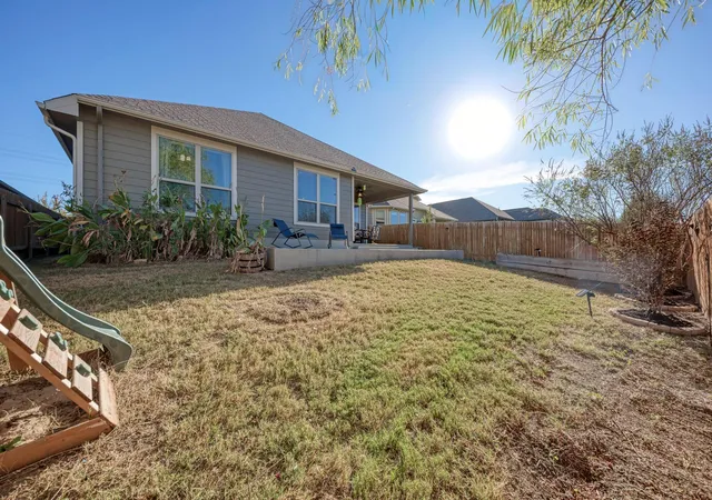 39th image of 136 Finley St, Hutto, TX 78634 | MLS# 8969859