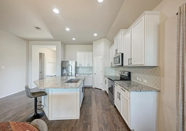 4th image of 136 Finley St, Hutto, TX 78634 | MLS# 8969859