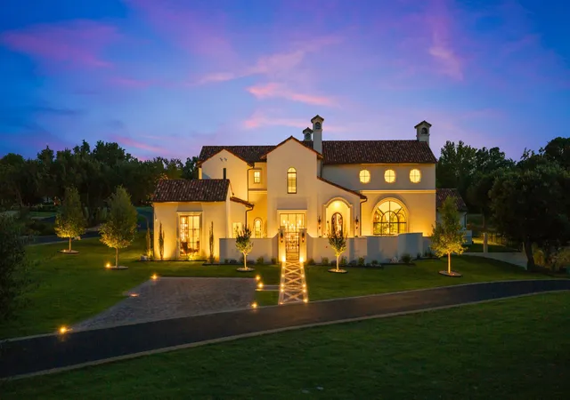 1st image of 125 Plaza Escondido, Horseshoe Bay, TX 78657 | MLS# 5569466