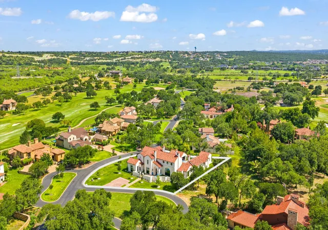 40th image of 125 Plaza Escondido, Horseshoe Bay, TX 78657 | MLS# 5569466