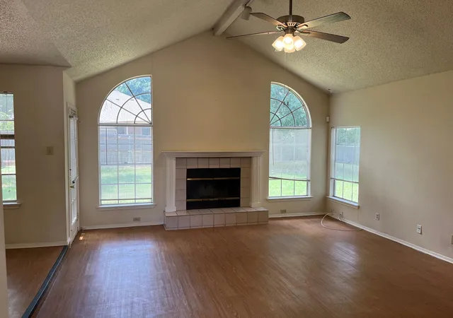 Photo 3 of Single family home for sale at 1013 Forest Trl, Cedar Park, TX 78613 | MLS# 4324112 | Listing updated on 2026-08-21