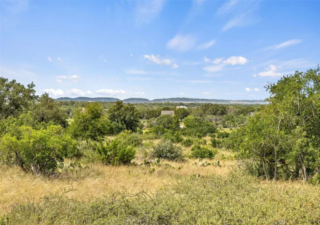 3rd image of 135 River View Dr, Johnson City, TX 78636 | MLS# 6001394