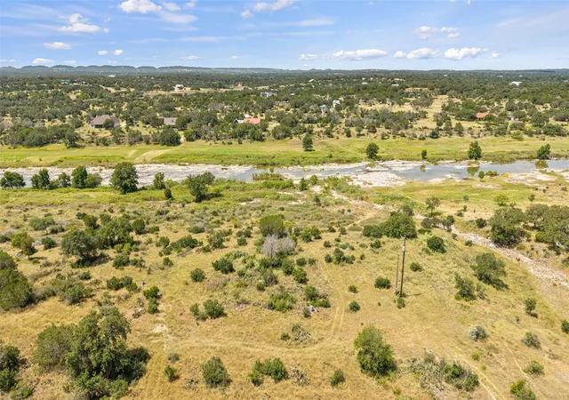 5th image of 135 River View Dr, Johnson City, TX 78636 | MLS# 6001394