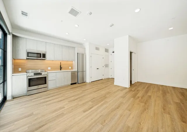 2nd image of 4315 S Congress Ave #220, Austin, TX 78745 | MLS# 6276985