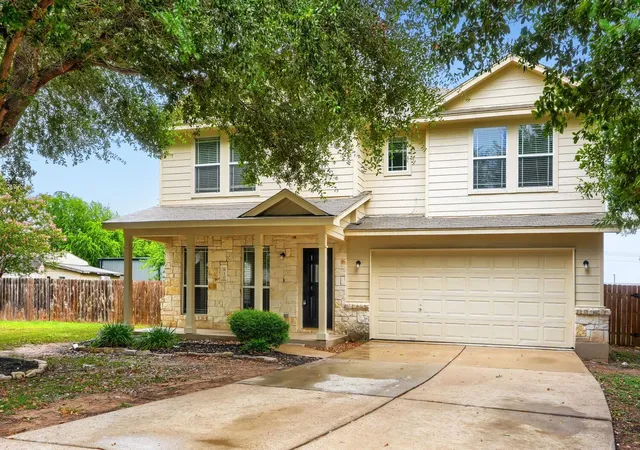 Photo 3 of Single family home for sale at 610 Carole Cv, Bastrop, TX 78602 | MLS# 3895368 | Listing updated on 2026-08-20