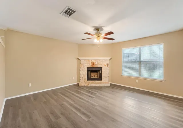 Photo 4 of Single family home for sale at 610 Carole Cv, Bastrop, TX 78602 | MLS# 3895368 | Listing updated on 2026-08-20