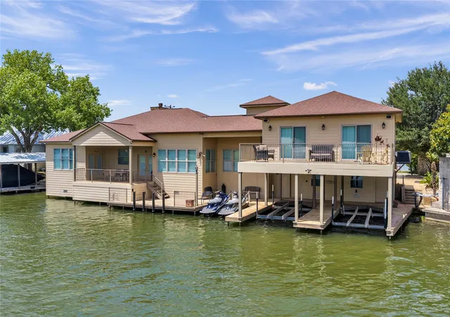 Photo 4 of Single family home for sale at 336 Park Ln, Llano, TX 78643 | MLS# 3585096 | Listing updated on 2026-07-14