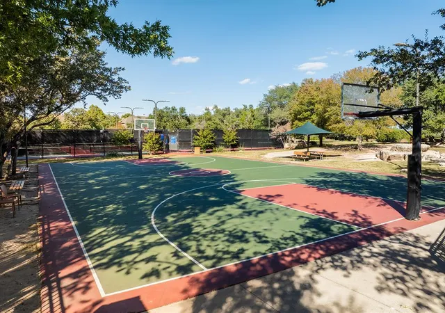 Photo 27 of Single family home for sale at 313 El Socorro Ln, Austin, TX 78732 | MLS# 2421526 | Listing updated on 2026-10-08