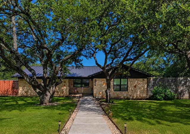 Photo 1 of Single family home for sale at 6602 Wolfcreek Pass, Austin, TX 78749 | MLS# 2237398 | Listing updated on 2026-09-07