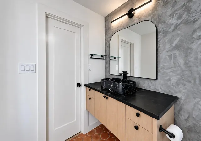Photo 3 of Single family home for sale at 6602 Wolfcreek Pass, Austin, TX 78749 | MLS# 2237398 | Listing updated on 2026-09-07