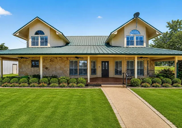 1st image of 203 Oxbow Trl, Marble Falls, TX 78654 | MLS# 9311682