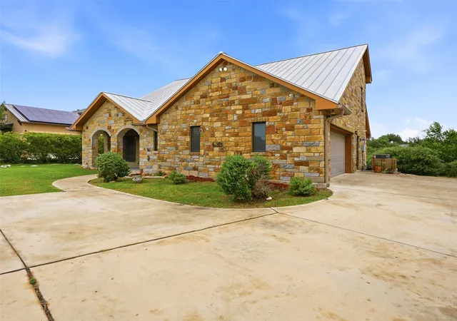 4th image of 1252 Merlot, New Braunfels, TX 78132 | MLS# 9432681