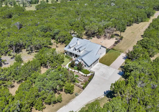 3rd image of 2140 Carpenter Loop, Burnet, TX 78611 | MLS# 1722635