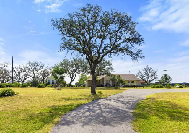 34th image of 504 N Ave N, Johnson City, TX 78636 | MLS# 5239238