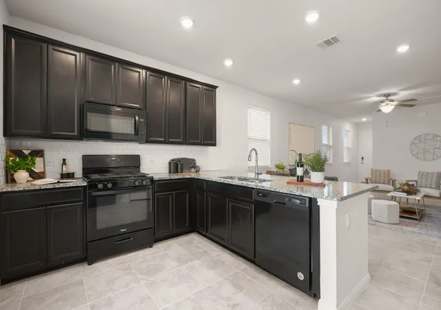 Photo 3 of Single family home for sale at 152 Mountain Valley St, Georgetown, TX 78628 | MLS# 6389158 | Listing updated on 2026-10-13