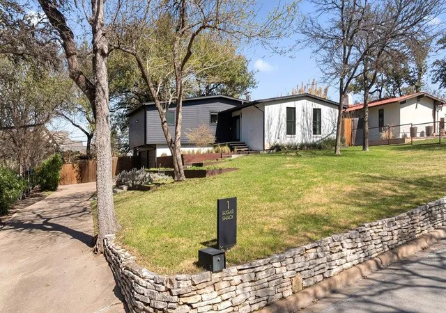 11th image of 1 Sugar Shack Dr, West Lake Hills, TX 78746 | MLS# 9109365