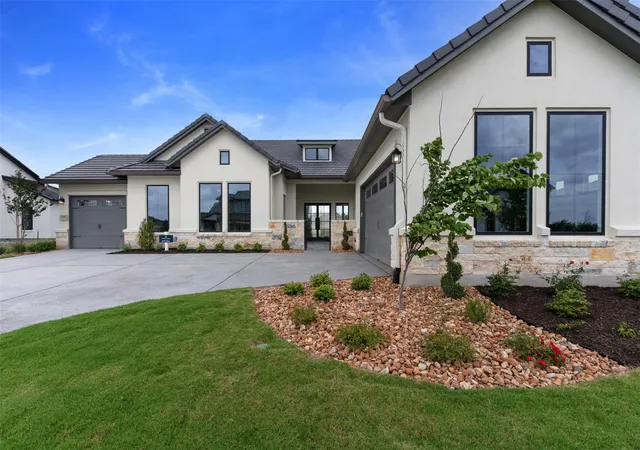 Photo 3 of Single family home for sale at 121 La Ventana Dr, Liberty Hill, TX 78642 | MLS# 5360891 | Listing updated on 2026-10-08