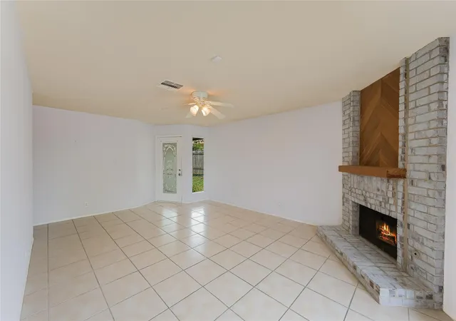 Photo 3 of Condo for sale at 2605 W Stassney Ln #B, Austin, TX 78745 | MLS# 7875752 | Listing updated on 2026-10-04