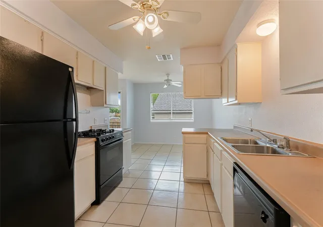 Photo 3 of Condo for sale at 2605 W Stassney Ln #B, Austin, TX 78745 | MLS# 7875752 | Listing updated on 2026-10-04