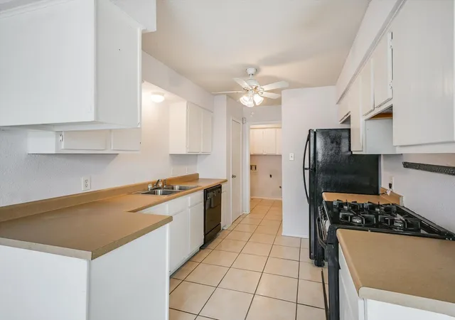 Photo 4 of Condo for sale at 2605 W Stassney Ln #B, Austin, TX 78745 | MLS# 7875752 | Listing updated on 2026-10-04