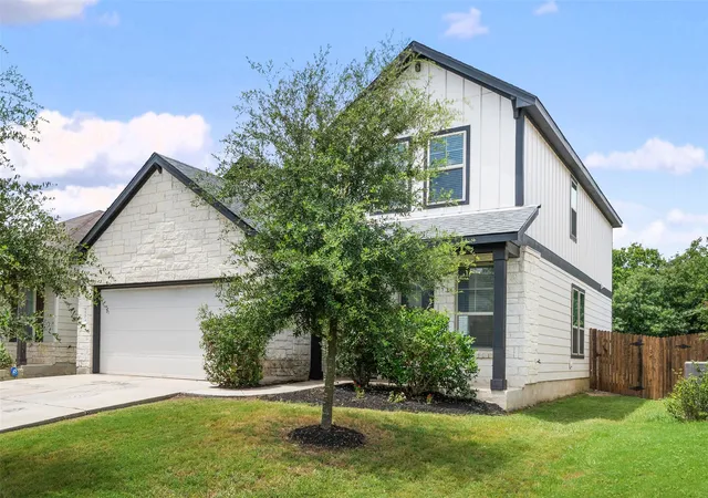Photo 2 of Sale Pending at 2204 Cliffbrake Way, Georgetown, TX 78626 | MLS# 3753000 | Listing updated on 2026-08-12