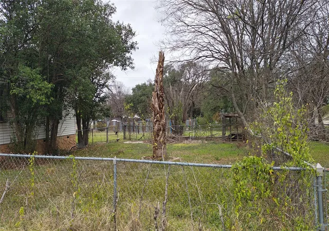 Photo 3 of Single family home for sale at 8611 Georgian Dr, Austin, TX 78753 | MLS# 6737837 | Listing updated on 2026-07-15