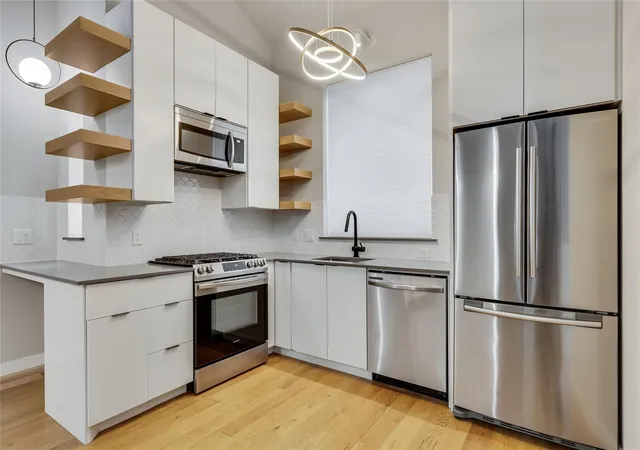 1st image of 913 Duncan Ln, Austin, TX 78705