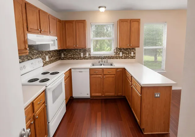 Photo 4 of Sale Pending at 121 Wegstrom St, Hutto, TX 78634 | MLS# 2718912 | Listing updated on 2026-10-21